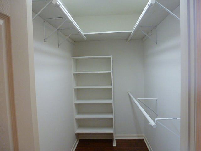 1st image of 1539 John Dr