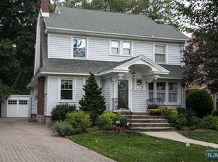 275 Bay Ave, Glen Ridge, NJ 07028