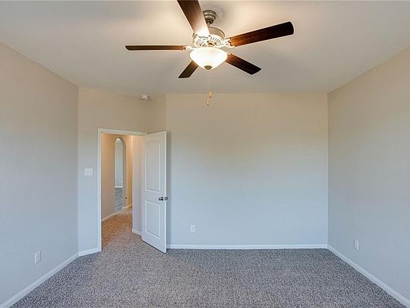 2nd image of 520 Republic Dr