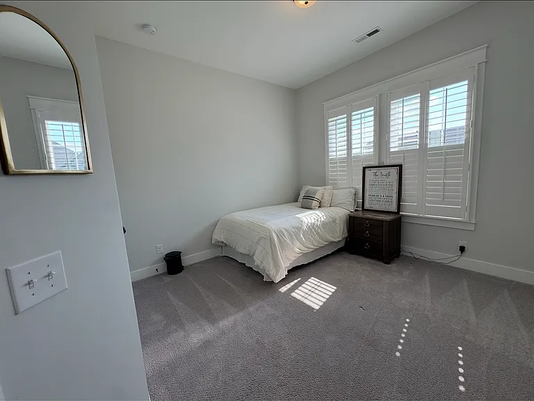 924 Tynan Way — Photo 17