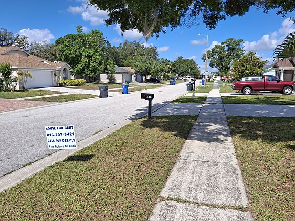 4th image of 5812 Taywood Dr
