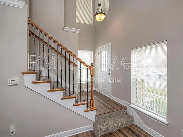 8921 Inkster St — Photo 3