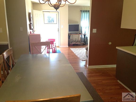 5th image of 125 Brookstone Dr