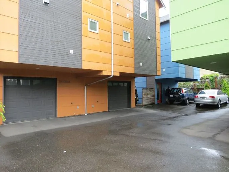 5036 Martin Luther King Jr Way S #B — Photo 14