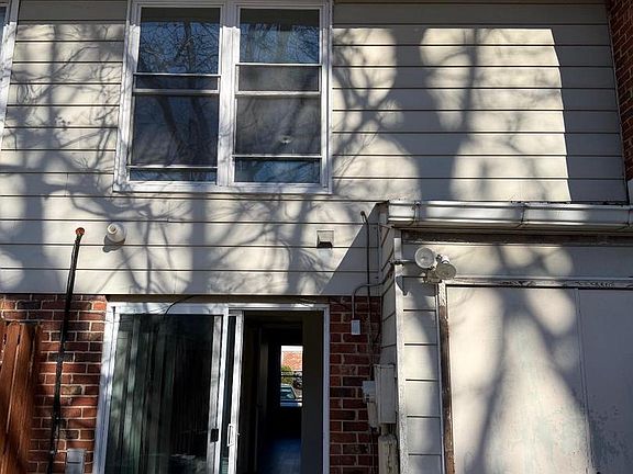 3rd image of 2167 Ferguson Pl