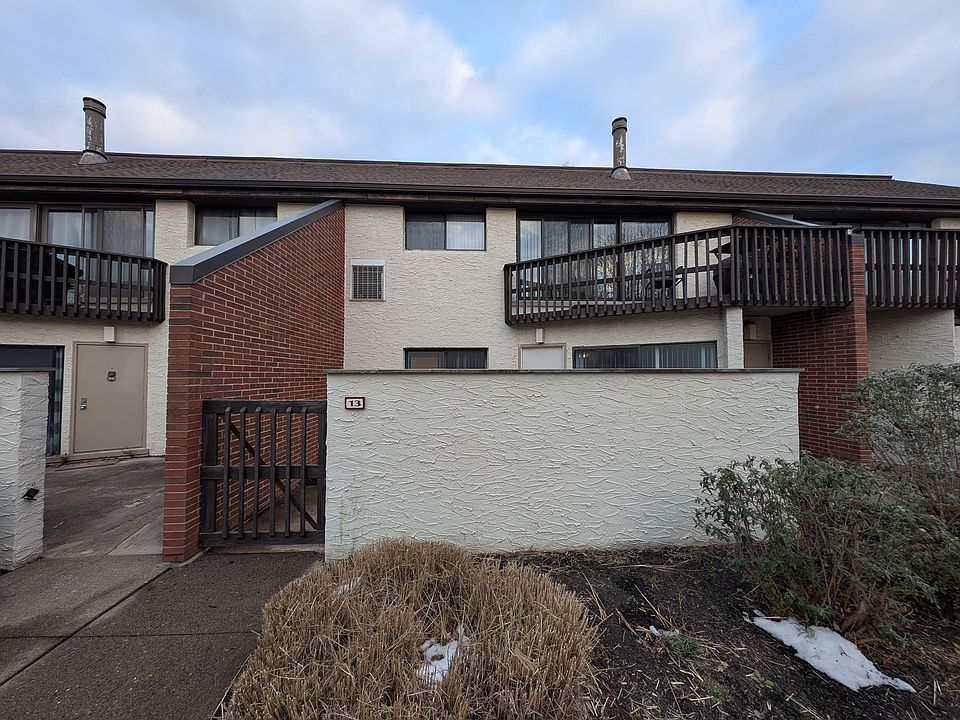 1st image of 1071 Lancaster Blvd APT 13