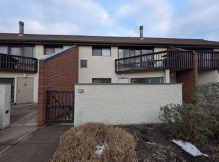 1071 Lancaster Blvd APT 13, Mechanicsburg, PA 17055
