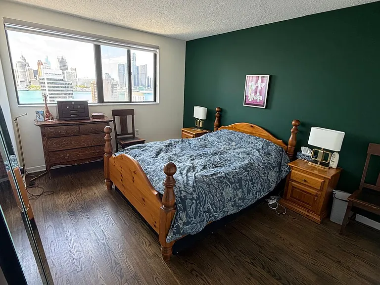 380 Pelissier St #1906 — Photo 10