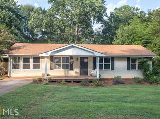 110 Hilltop Cir, Auburn, GA 30011