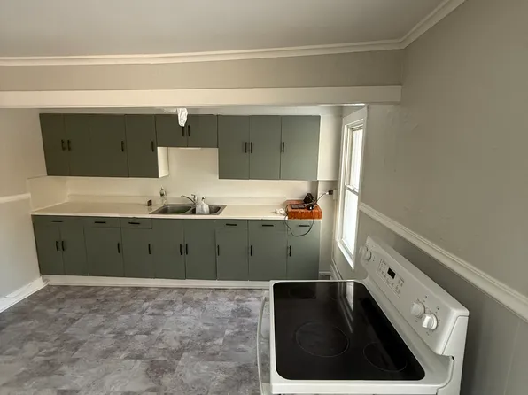 227 W Thompson Rd #B, Thompson, CT 06277