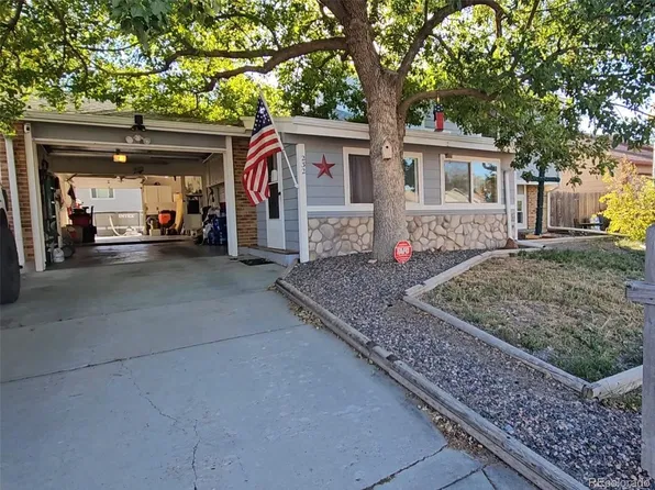 232 Harrison Drive, Bennett, CO 80102