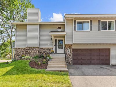 1036 Aston Cir, Burnsville, MN, 55337