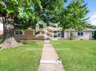 401 Sheraton Dr, Belleville, IL