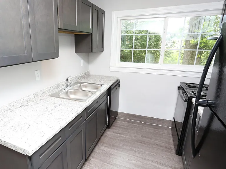 Heritage Green Apartments — Photo 39