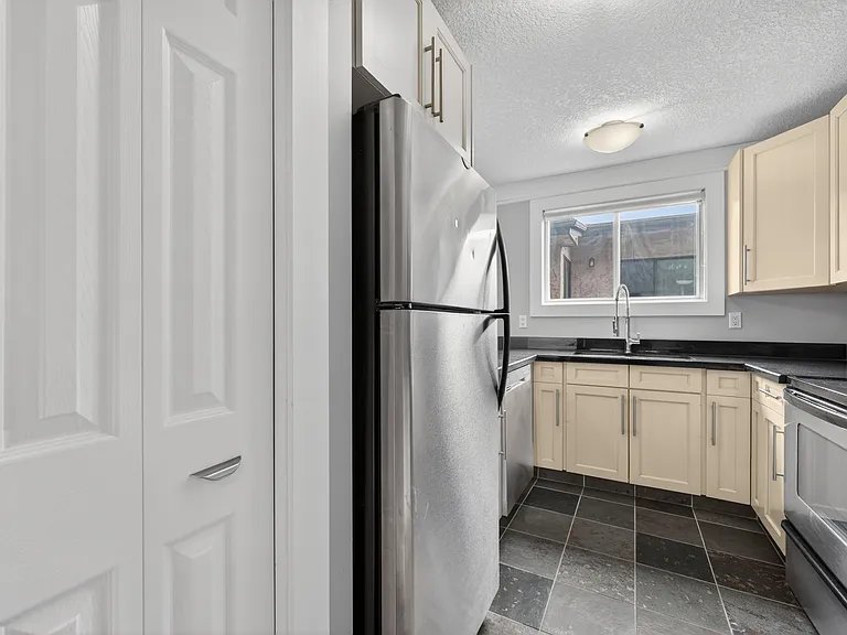 644 Meredith Rd NE #203 — Photo 6