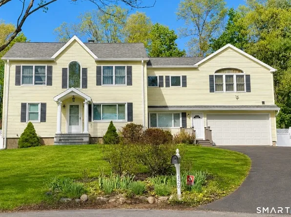 120 Saddle View Road, Fairfield, CT 06825