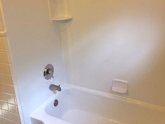 Bathtub/Shower