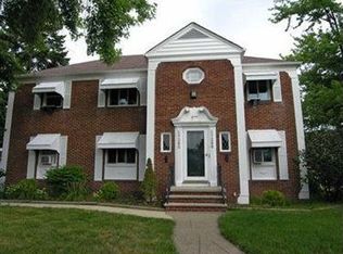 17202 Hilliard Rd, Lakewood, OH 44107