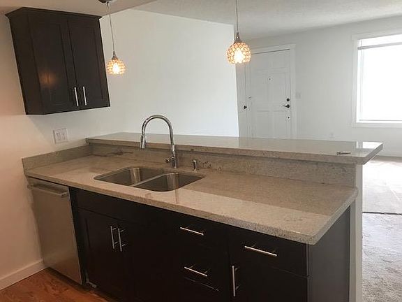 2nd image of 10316 NE 141st St