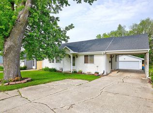 4138 56th St N, Des Moines, IA 50310