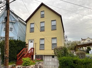 32 Oak Ave, Irvington Twp., NJ 07111