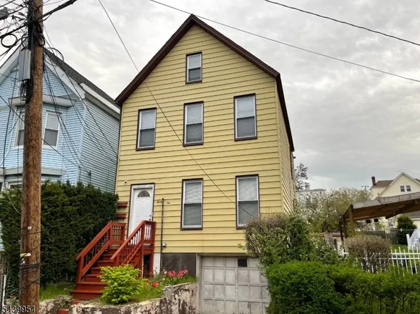 32 Oak Ave, Irvington Twp., NJ 07111