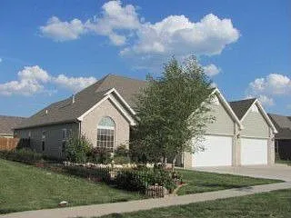 1827 Periwinkle Dr photo 1