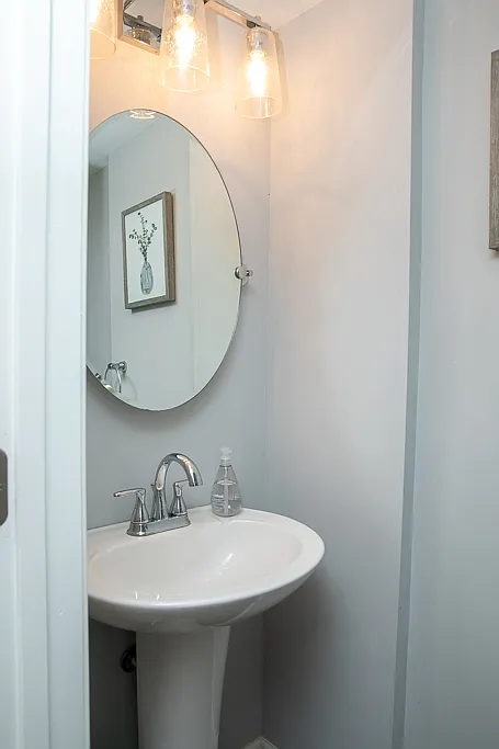 2 bed, 1.5 bath, 1024 sqft, $4,600 — Photo 3