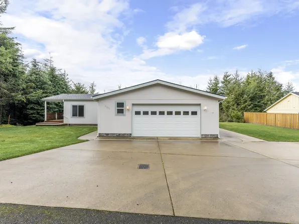 91570 Grinnell Ln, Coos Bay, OR 97420