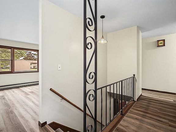 5th image of 3145 Comet Avenue