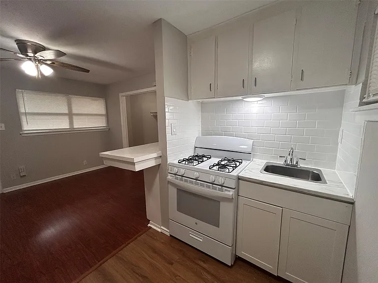 8803 Timberside Dr #4 — Photo 6