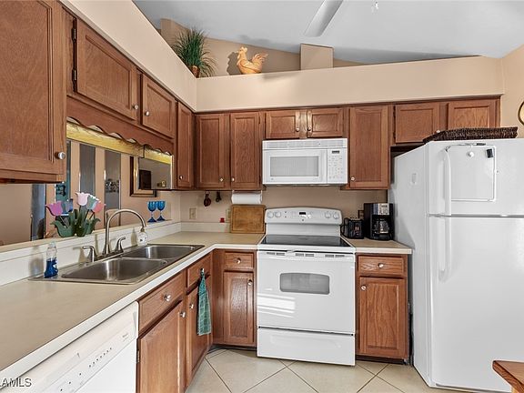 4th image of 1011 SE 38th Ter APT 2213