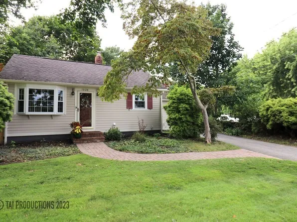 1028 Somerset Ave, Dighton, MA 02715