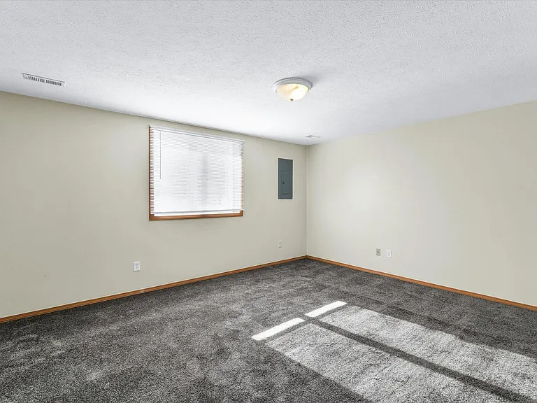 2721 Rainbow Ave — Photo 20