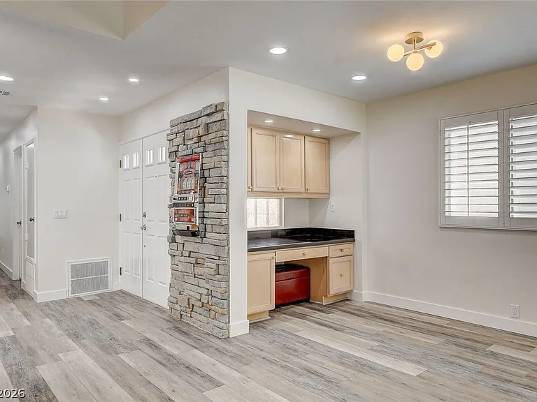 2999 Bel Air Dr — Photo 17