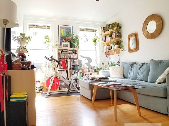 2nd image of 404 Stockholm St #2F