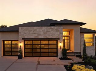 3256 W 133rd Ter, Leawood, KS 66209