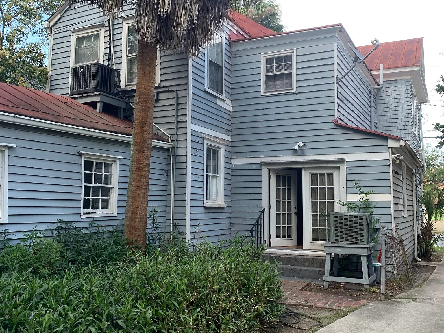 529 Rutledge Ave — Photo 1