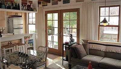 5th image of 290 Bradford Street