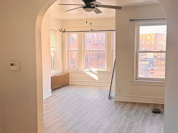 3rd image of 2261 W Diversey Ave #2