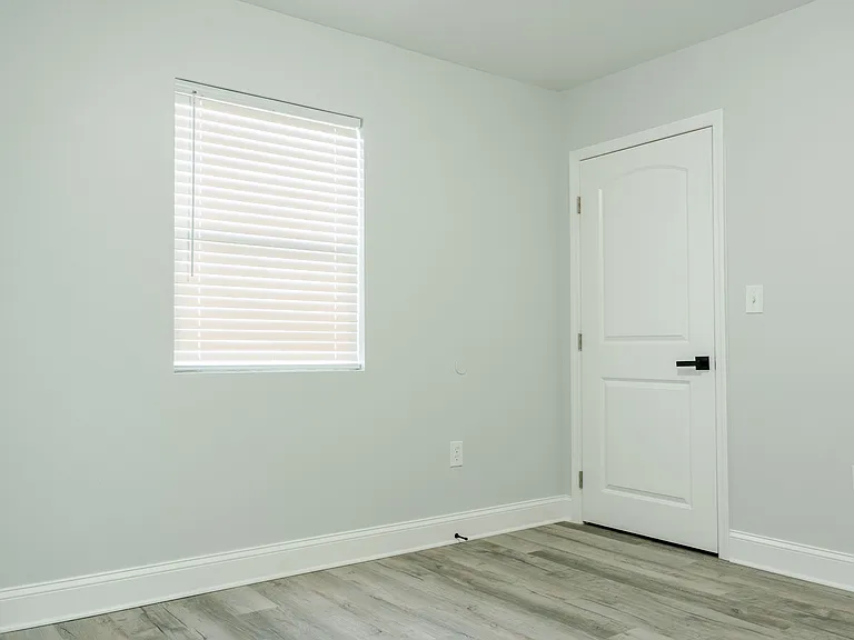 4814 Coster Rd — Photo 15