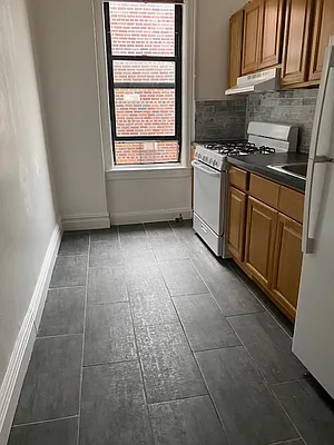 Rented by BSRG Realty | media 22