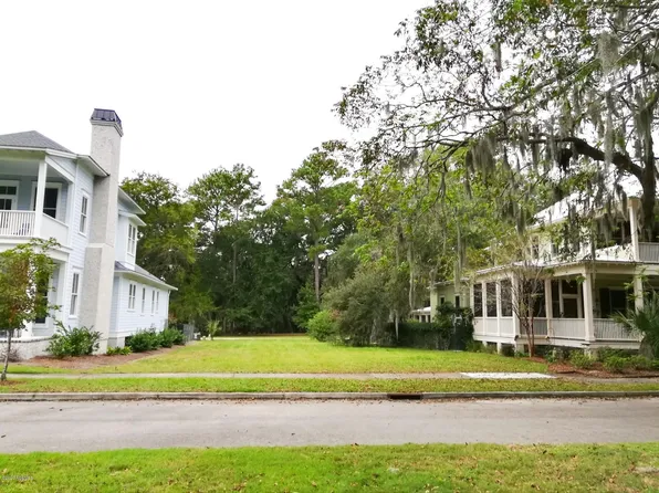 12 West Mnr, Beaufort, SC 29906