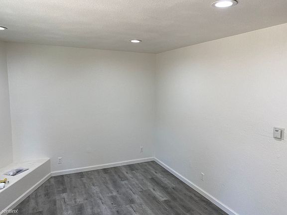 3rd image of 33078 Adelfa St #11129097