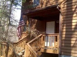 120 At The Fls, Bushkill, PA 18324