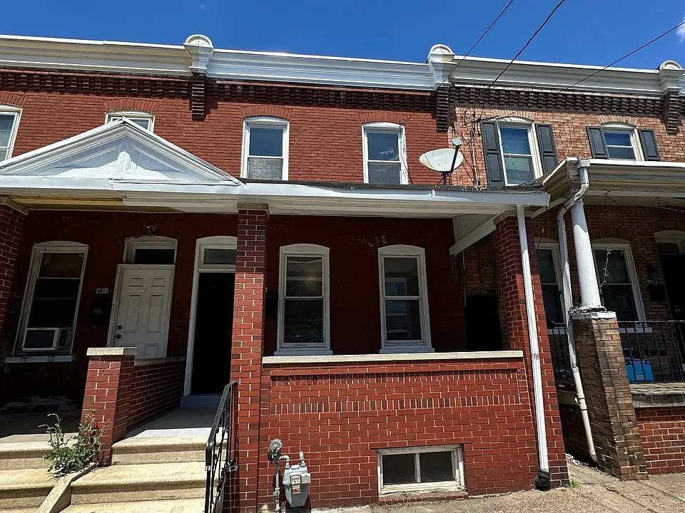 1809 W 2nd St