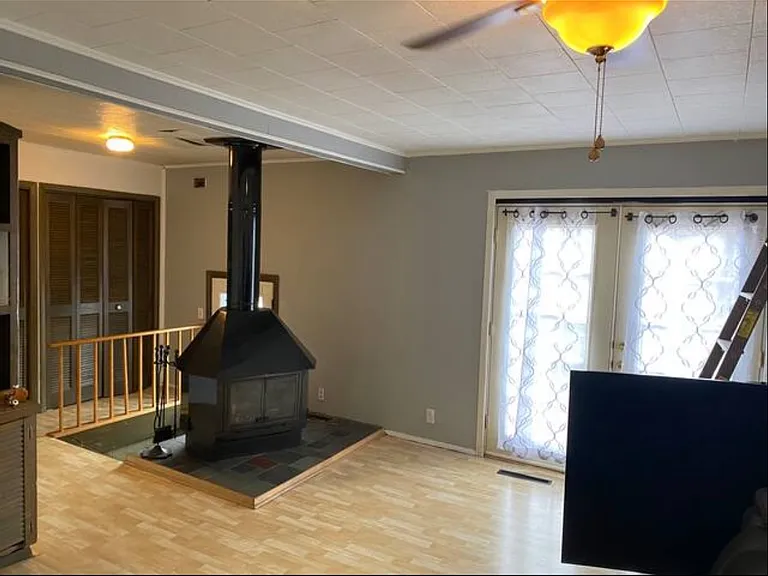 306 E Northview Ave — Photo 3