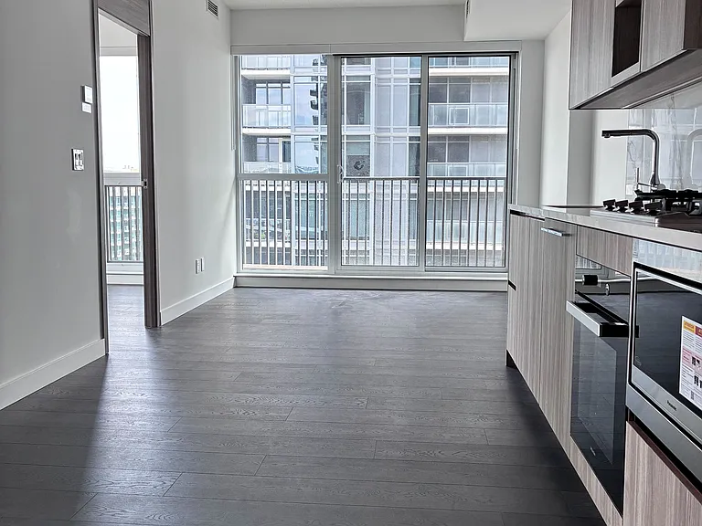 68 Esther Shiner Blvd #1011 — Photo 8