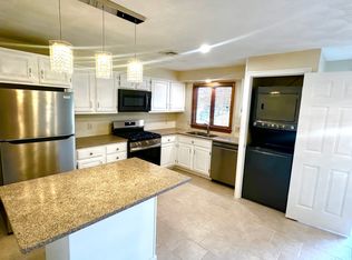 130 Promenade St, Riverside, RI 02915