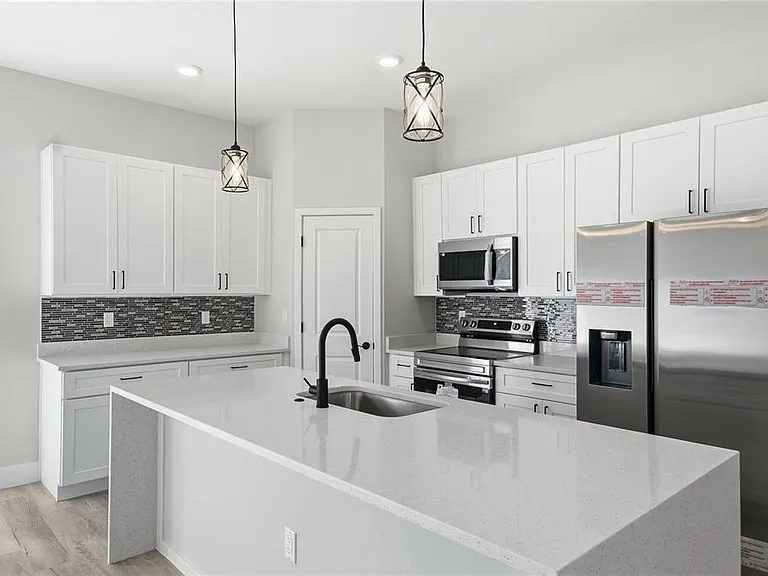 13690 SW 43rd Cir — Photo 16